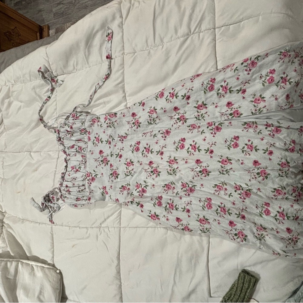 American Eagle Outfitters Floral Maxi Dress - White and Pink